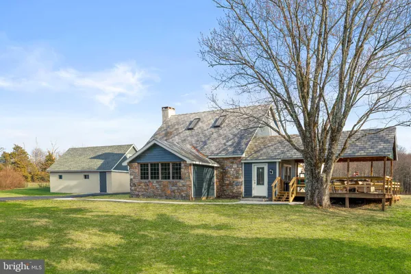 $2,987,000 | 327 Geigel Hill Road, Upper Black Eddy, PA 18972