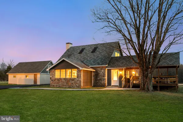 $2,987,000 | 327 Geigel Hill Road, Upper Black Eddy, PA 18972