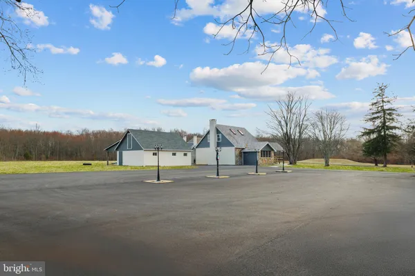 $2,987,000 | 327 Geigel Hill Road, Upper Black Eddy, PA 18972