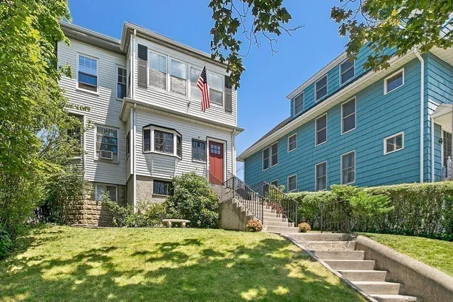 $2,900 | 723 Fellsway, Unit 2, Medford, MA 02155