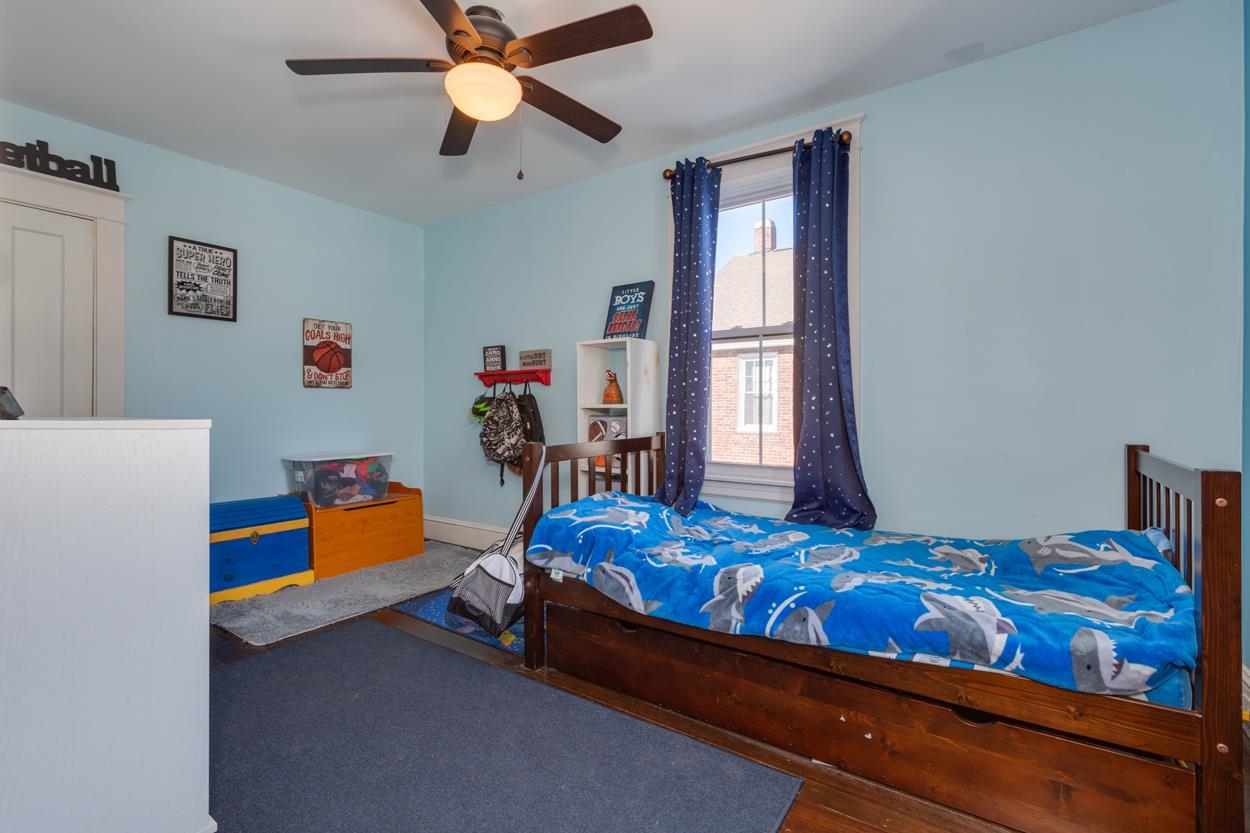 40 Mammoth Road Manchester, NH 03103 - Photo 26 of 33