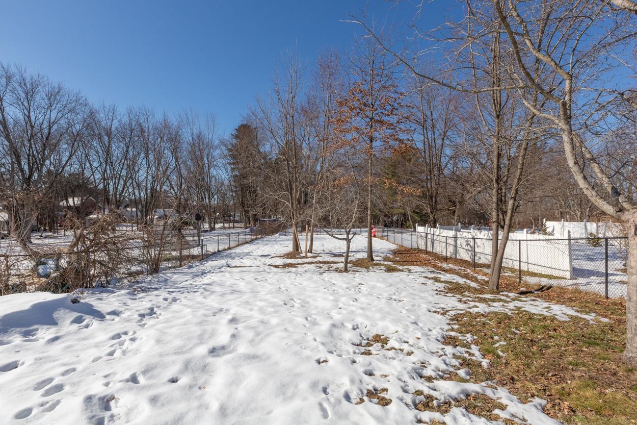 40 Mammoth Road Manchester, NH 03103 - Photo 32 of 33