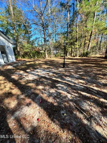 $1,950 | 805 Herlihy Street, Waveland, MS 39576