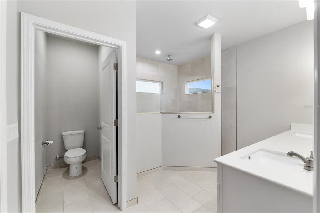1719 Southwest 72nd Circle Gainesville, FL 32607 - Photo 40 of 68 Primary bath