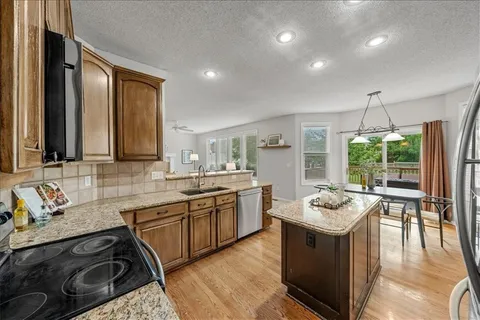$515,000 | 15251 West 158th Terrace, Olathe, KS 66062