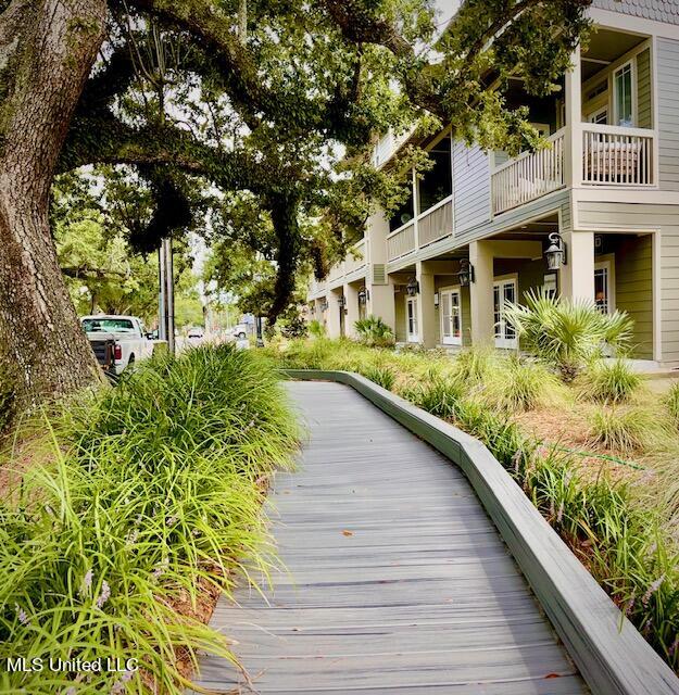 EXTERIOR FRONT OF BUILDING COMPLEX