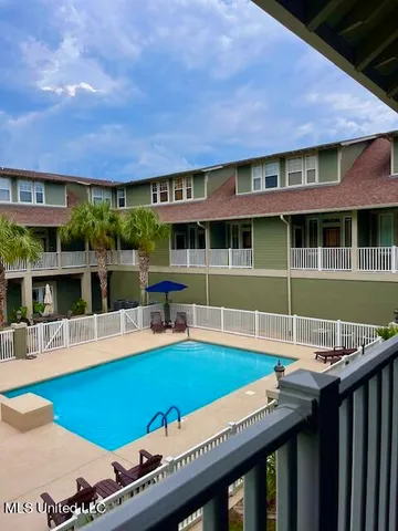 $268,500 | 922 Porter Avenue, Unit 221, Ocean Springs, MS 39564