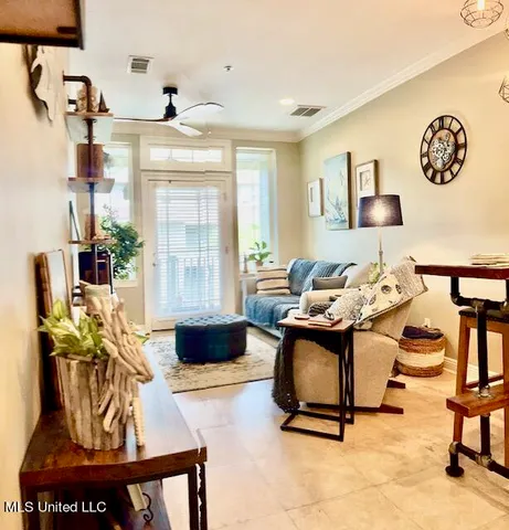 $268,500 | 922 Porter Avenue, Unit 221, Ocean Springs, MS 39564