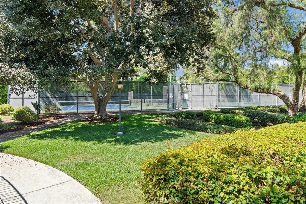 208 Springview Irvine, CA 92620 - Photo 35 of 58