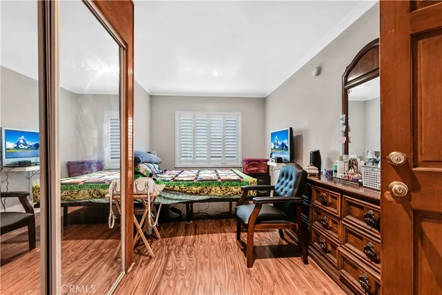 $925,000 | 406 North Rampart Boulevard, Los Angeles, CA 90026