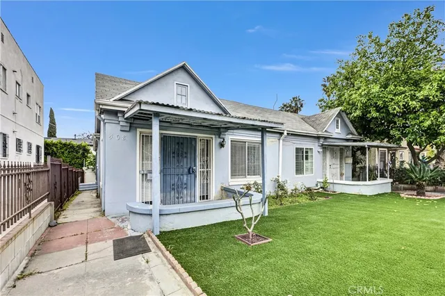 $925,000 | 406 North Rampart Boulevard, Los Angeles, CA 90026