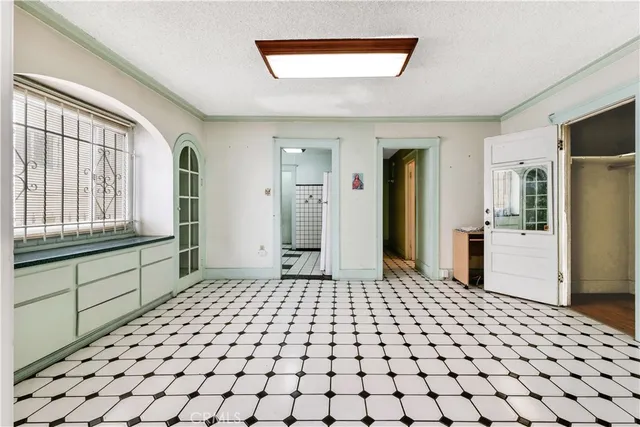 $925,000 | 406 North Rampart Boulevard, Los Angeles, CA 90026