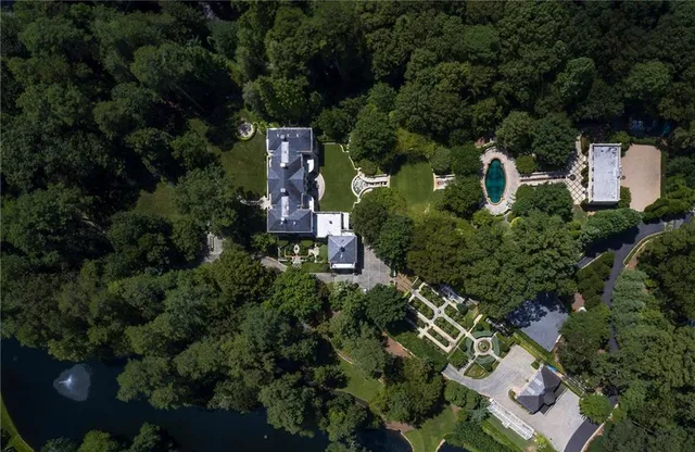 $25,000,000 | 881 West Conway Drive Northwest, Atlanta, GA 30327