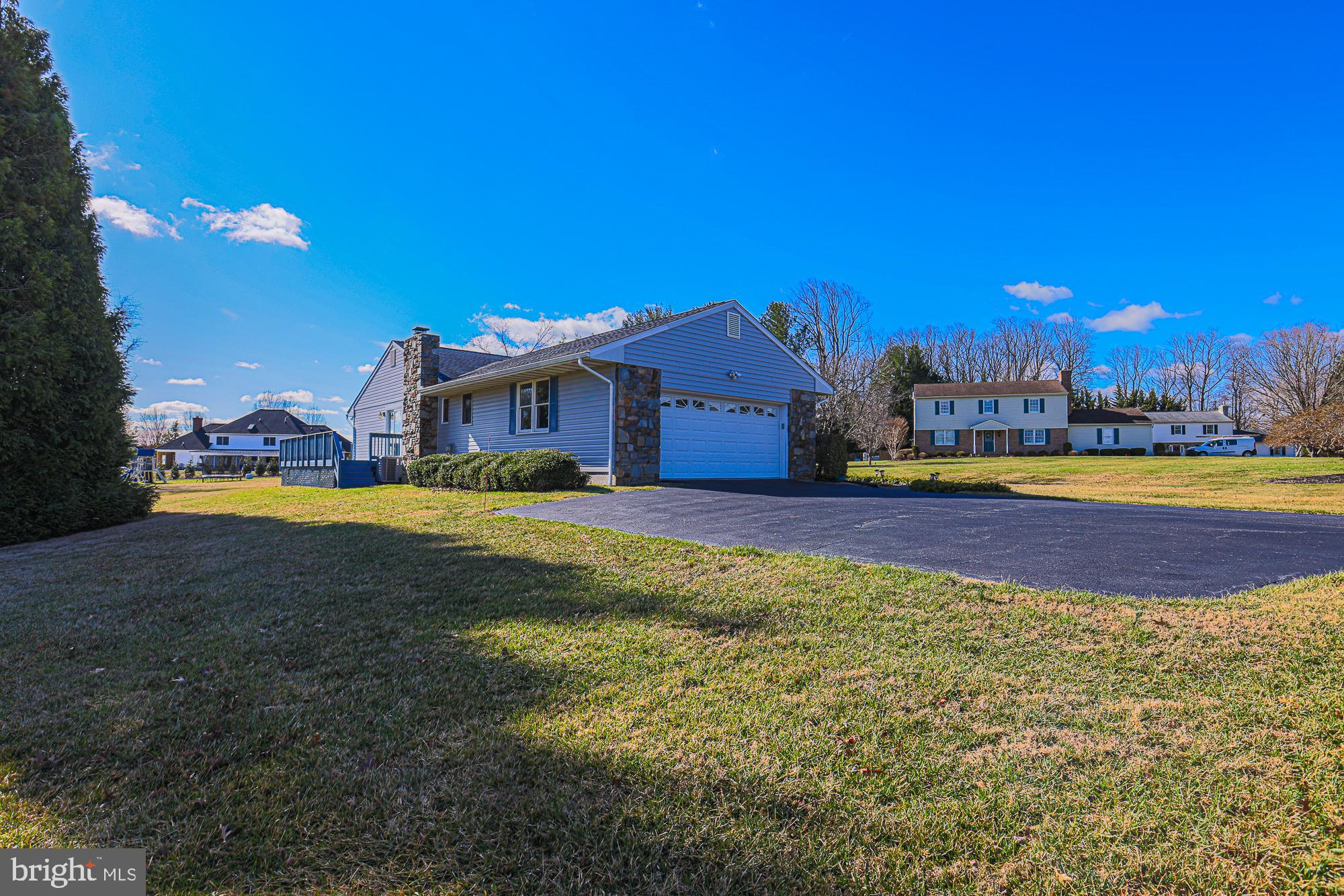 14005 Foxland Road Phoenix, MD 21131 - Photo 4 of 68