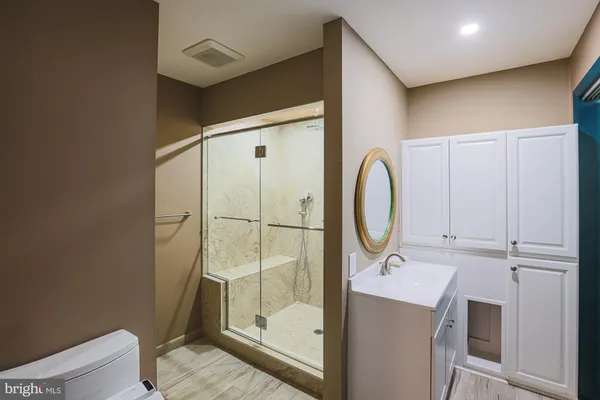 $685,000 | 14005 Foxland Road, Phoenix, MD 21131