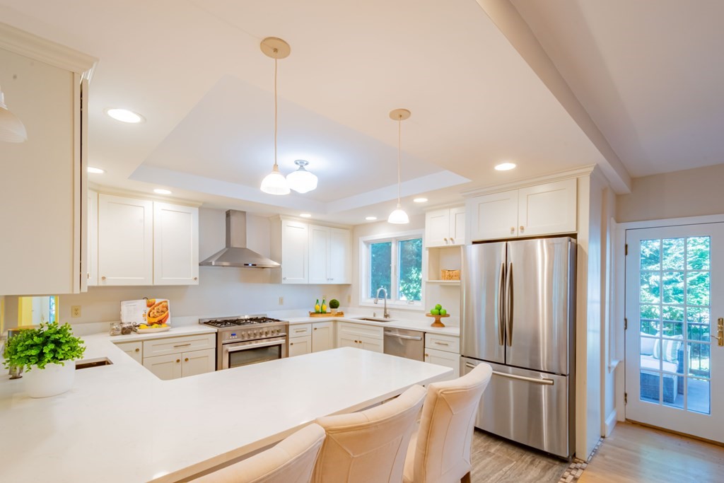 22 Pine Knoll Road Lexington, MA 02420 - Photo 12 of 42