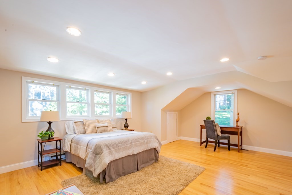 22 Pine Knoll Road Lexington, MA 02420 - Photo 33 of 42