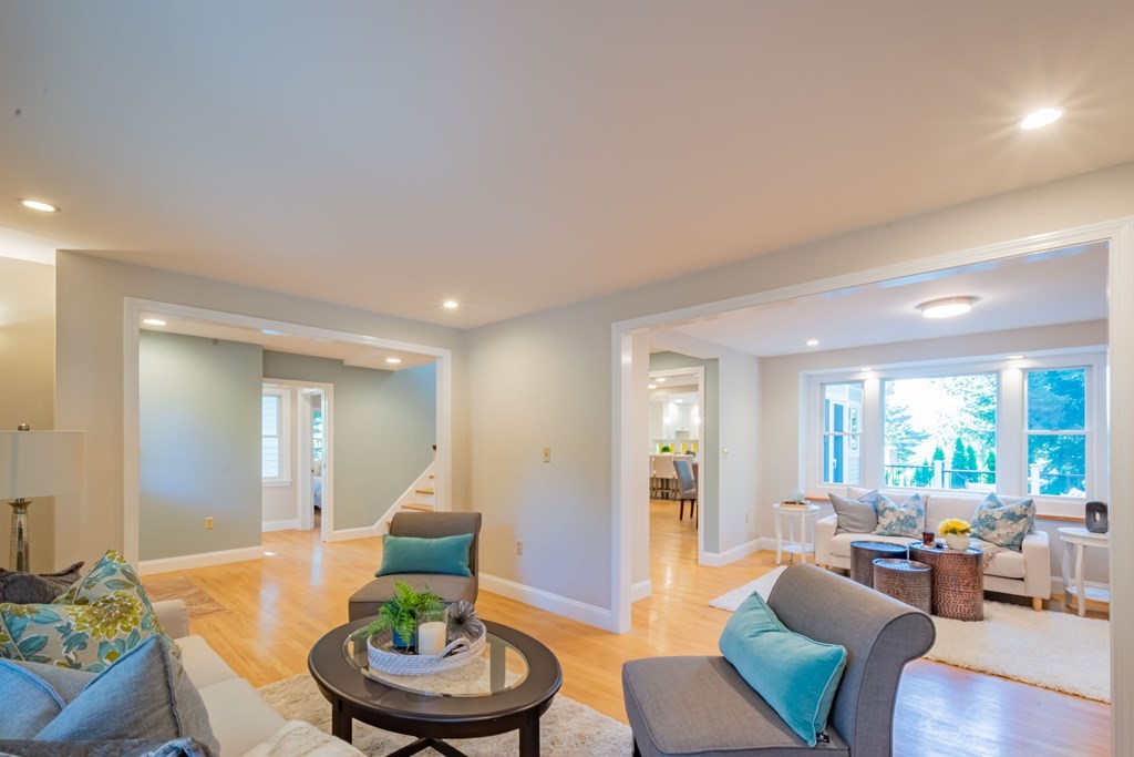 22 Pine Knoll Road Lexington, MA 02420 - Photo 6 of 42