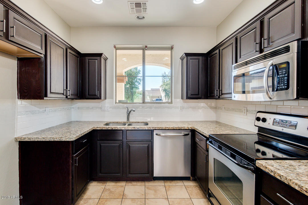 21382 East Alyssa Road Queen Creek, AZ 85142 - Photo 2 of 27 03-Alyssa