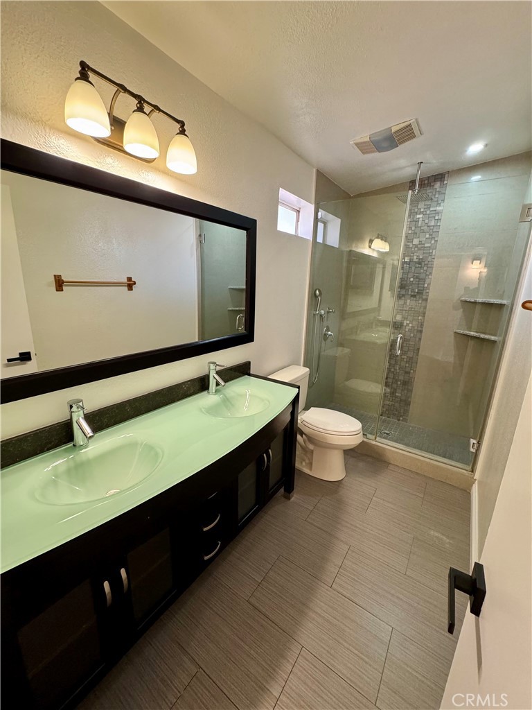 1523 East Windsor Road, Unit 105B Glendale, CA 91205 - Photo 17 of 34