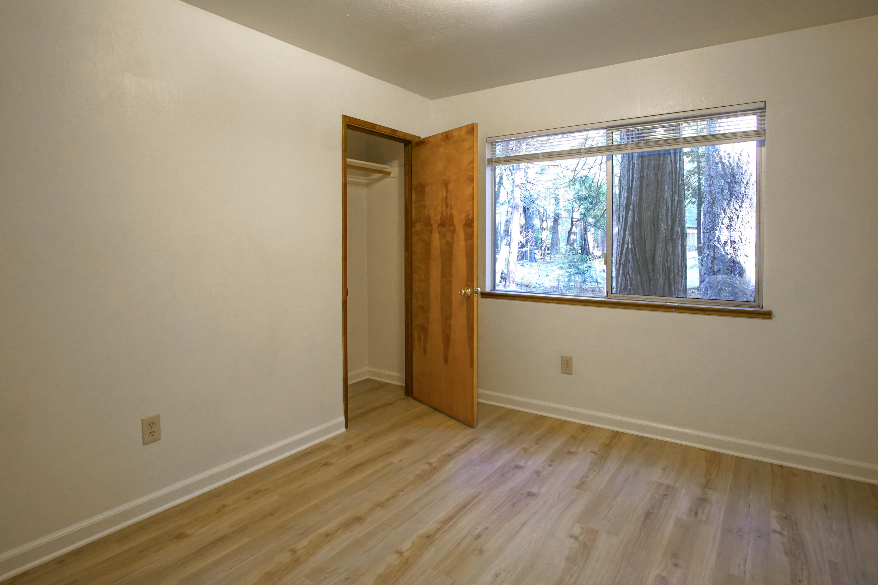 8298 Starlite Pines Road Shingletown, CA 96088 - Photo 13 of 21 Guest Bedroom View 2
