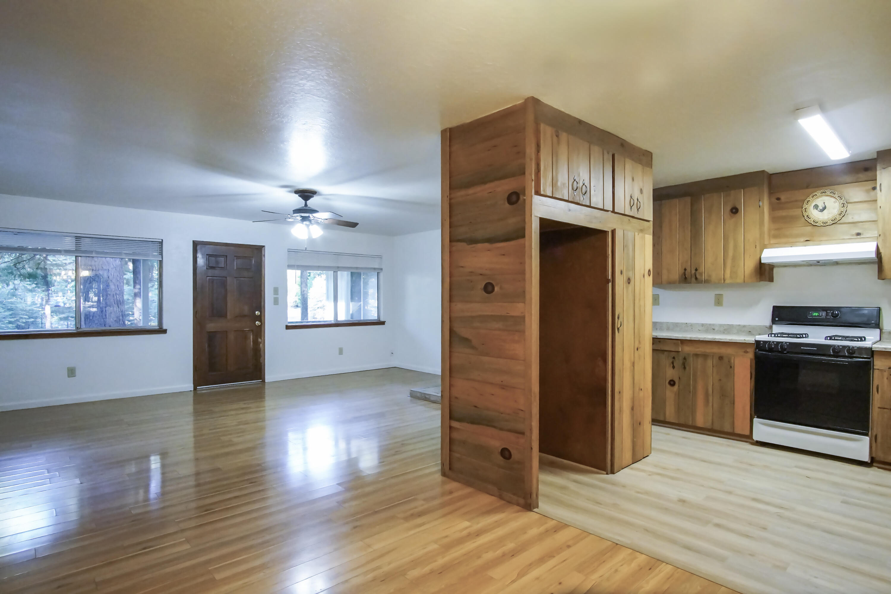 8298 Starlite Pines Road Shingletown, CA 96088 - Photo 6 of 21 Kitchen Living Room View