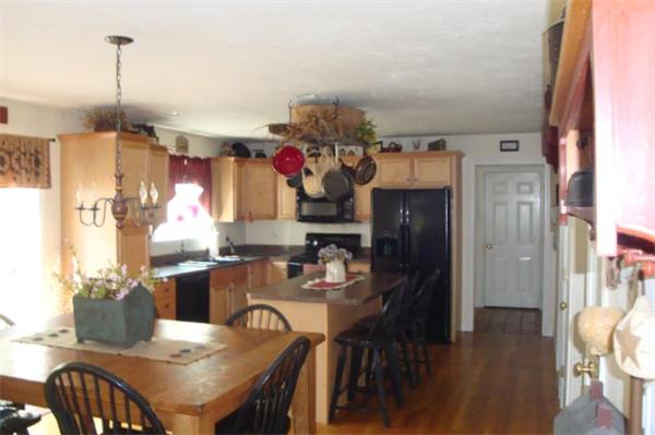 8 Mark Newton Road Westminster, MA 01473 - Photo 5 of 20 Gallery Image 5