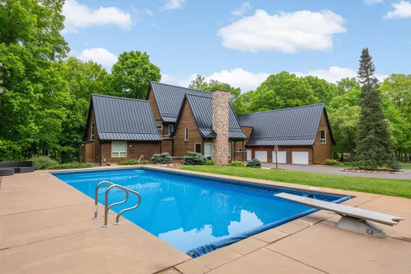 $1,595,000 | 2022 Medina Road, Medina, MN 55340