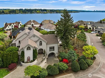 $4,999,000 | 8496 Northeast Woodland Cove Drive, Kirkland, WA 98034