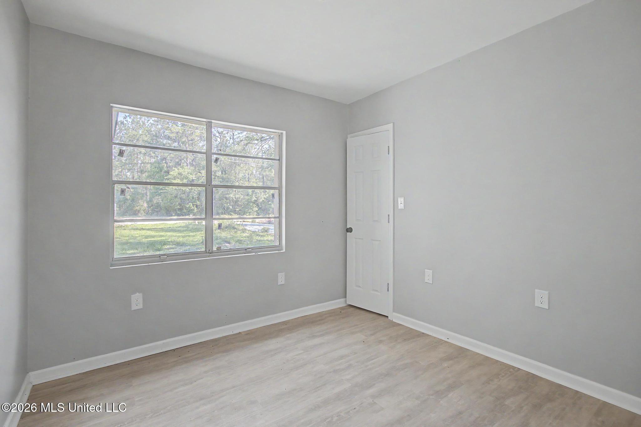 9424 Daisy Vestry Road, Unit B Biloxi, MS 39532 - Photo 9 of 14 Unit B- 3 bed (7)