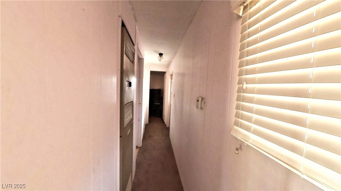 80 Russell Road Pahrump, NV 89048 - Photo 17 of 20 View of corridor