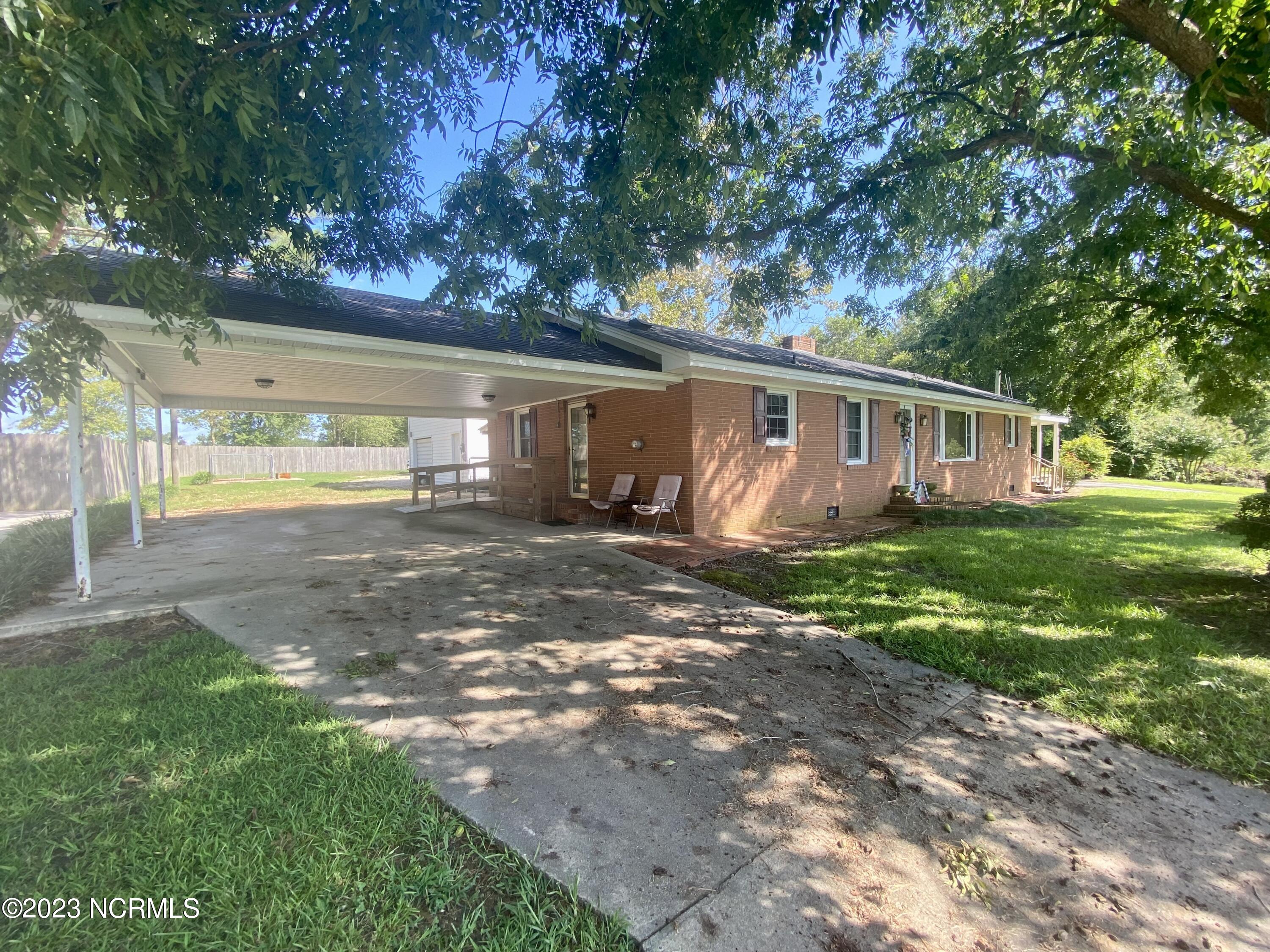 772 Old Smith Chapel Road Mount Olive, NC 28365 - Photo 1 of 19 IMG_3423