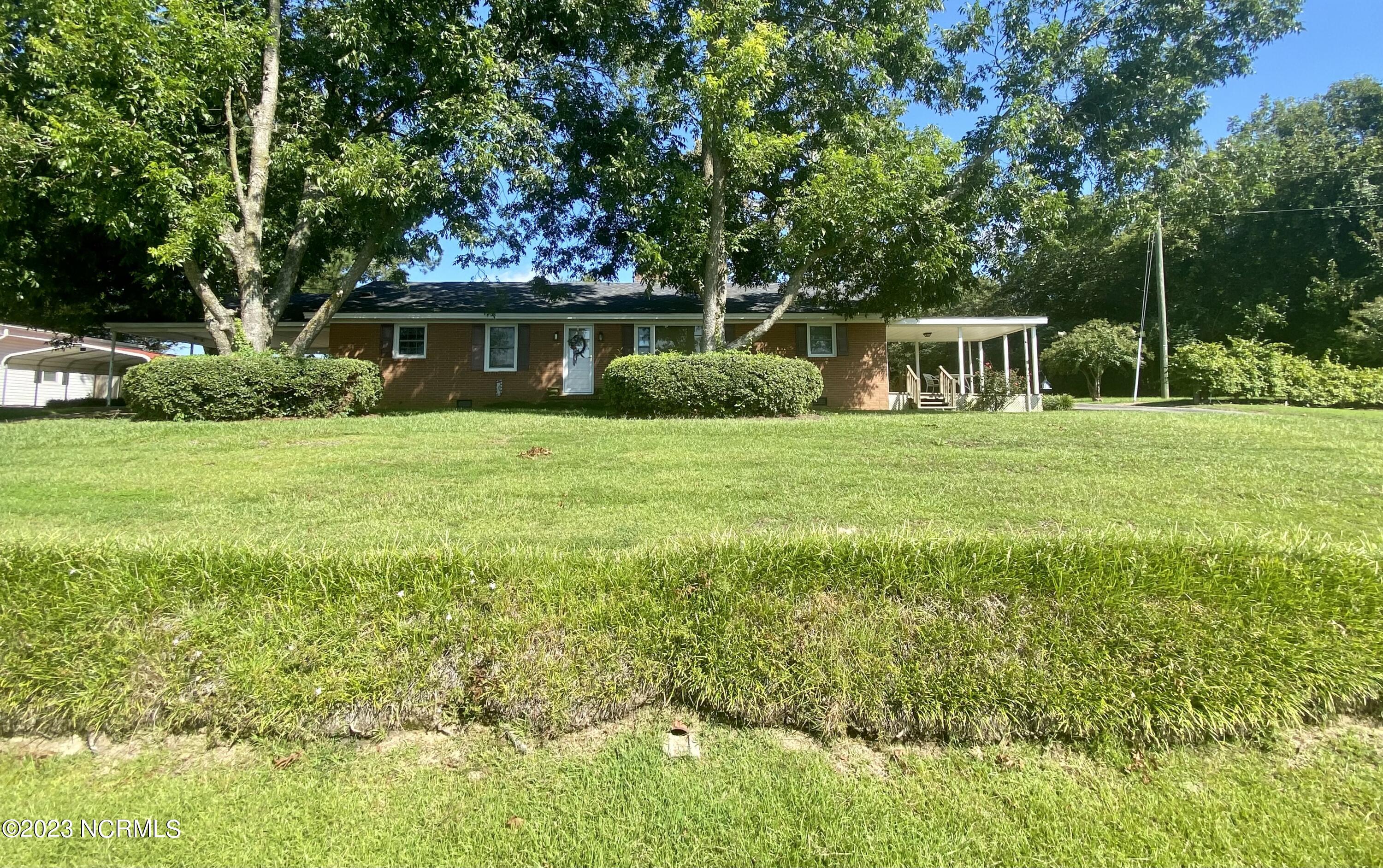 772 Old Smith Chapel Road Mount Olive, NC 28365 - Photo 2 of 19 IMG_3410