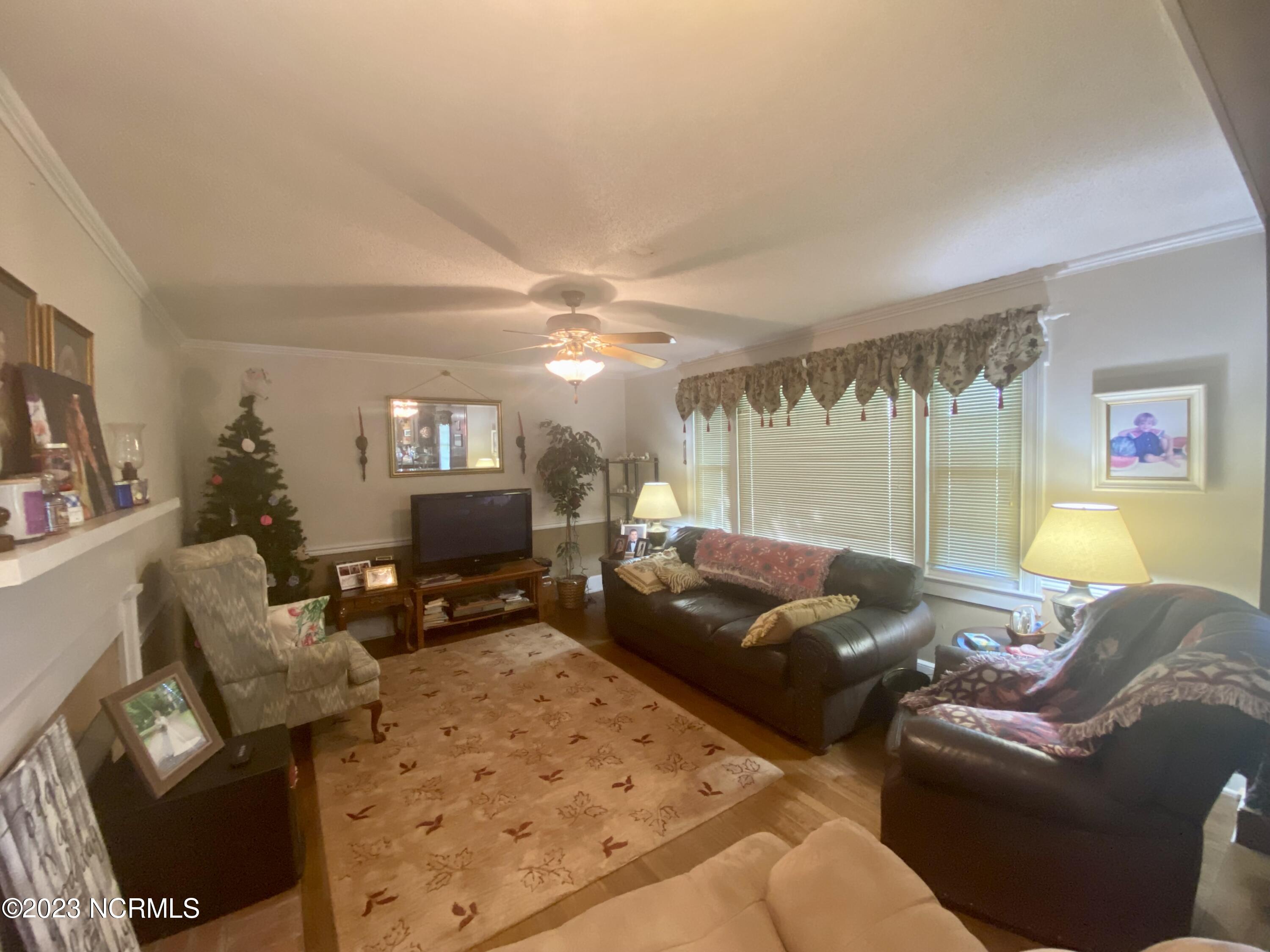 772 Old Smith Chapel Road Mount Olive, NC 28365 - Photo 4 of 19 IMG_3353