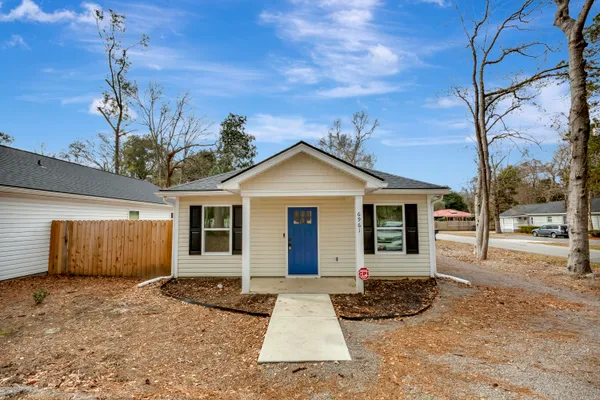 $2,090 | 6961 Raymond Avenue, North Charleston, SC 29406