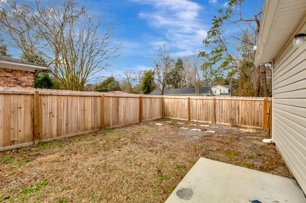 $2,090 | 6961 Raymond Avenue, North Charleston, SC 29406