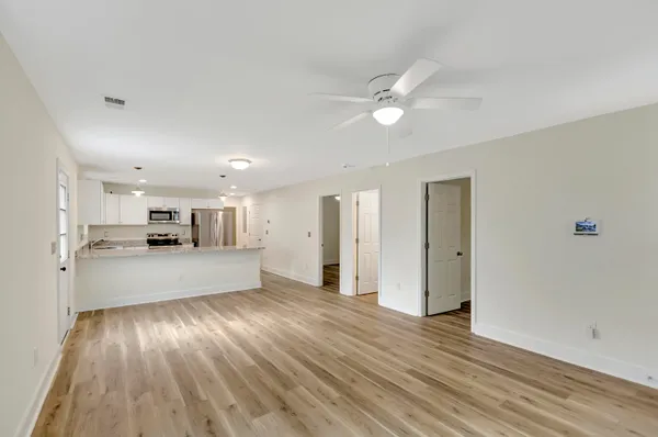 $2,090 | 6961 Raymond Avenue, North Charleston, SC 29406