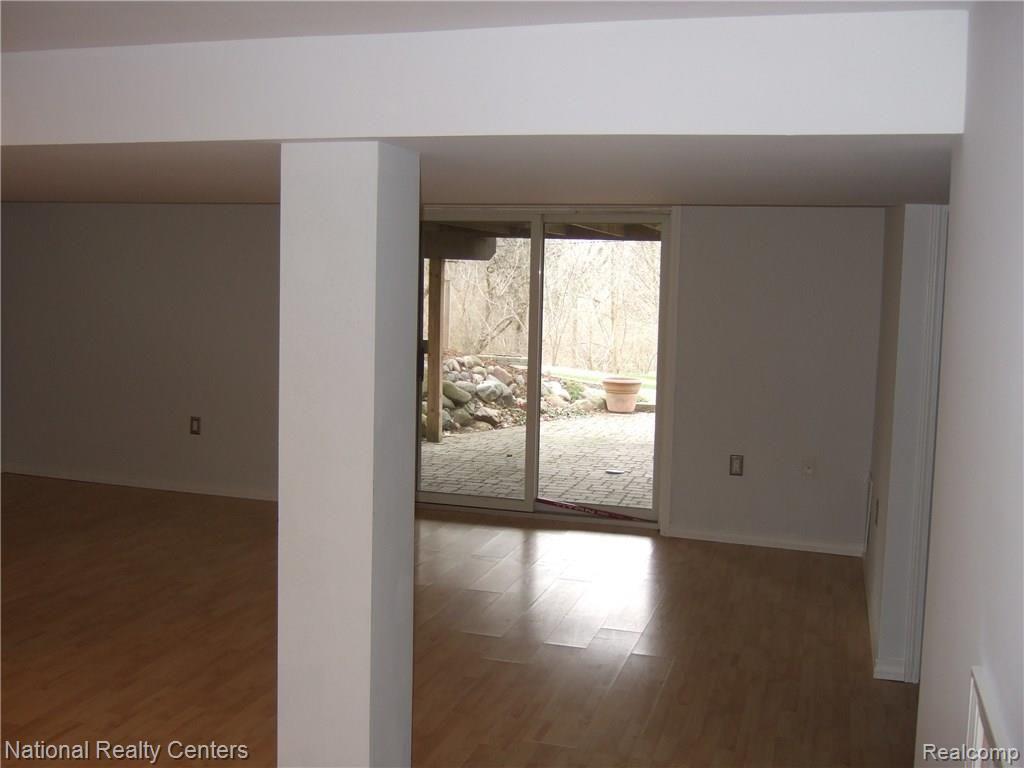 16223 Riverside Street Livonia, MI 48154 - Photo 41 of 62