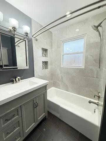 $494,900 | 969 Dearborn Circle, Carol Stream, IL 60188