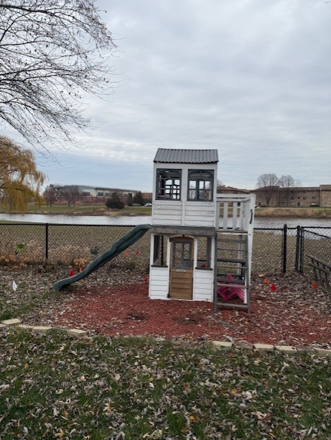 969 Dearborn Circle Carol Stream, IL 60188 - Photo 39 of 46 a view of a house with a yard