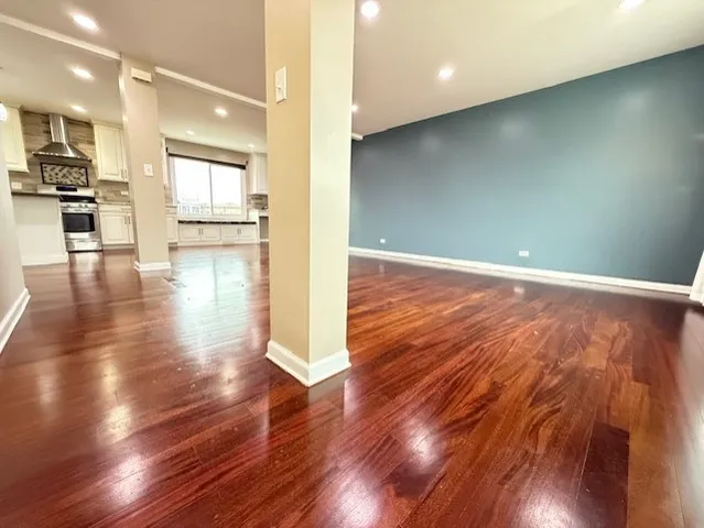 $494,900 | 969 Dearborn Circle, Carol Stream, IL 60188