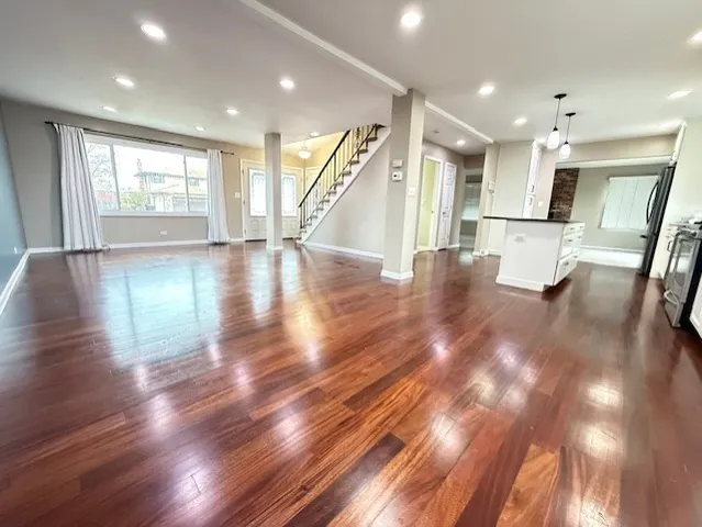 $494,900 | 969 Dearborn Circle, Carol Stream, IL 60188