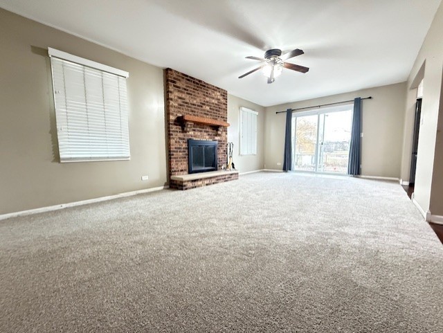 969 Dearborn Circle Carol Stream, IL 60188 - Photo 9 of 46 a view of a livingroom with a ceiling fan and window