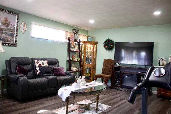 $315,000 | 216 West 28th Street, Jasper, IN 47546