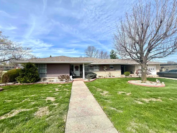$295,000 | 216 West 28th Street, Jasper, IN 47546