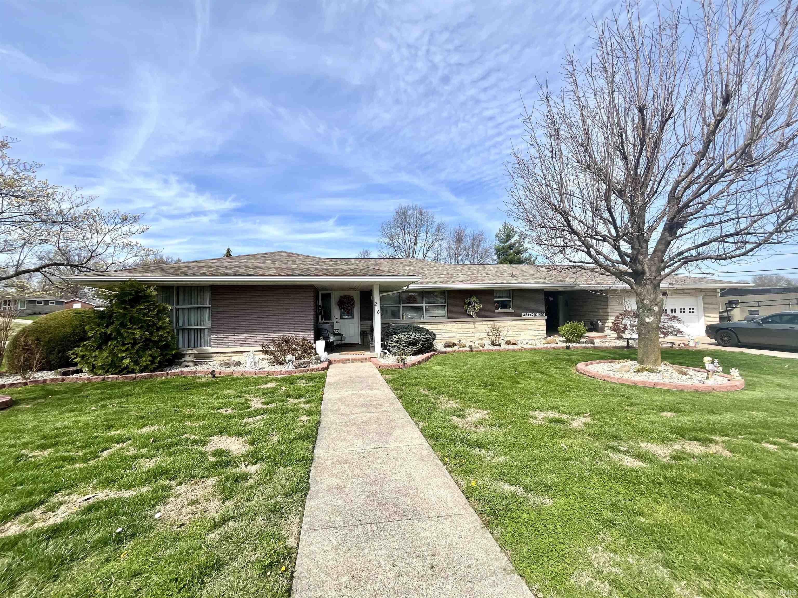 216 West 28th Street Jasper, IN 47546 - Photo 1 of 28