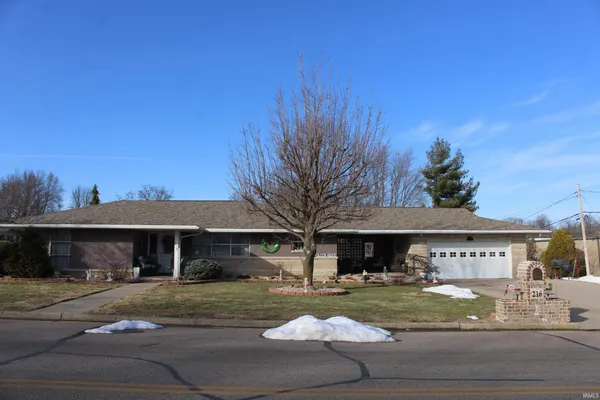 $315,000 | 216 West 28th Street, Jasper, IN 47546