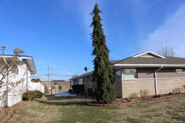 $315,000 | 216 West 28th Street, Jasper, IN 47546