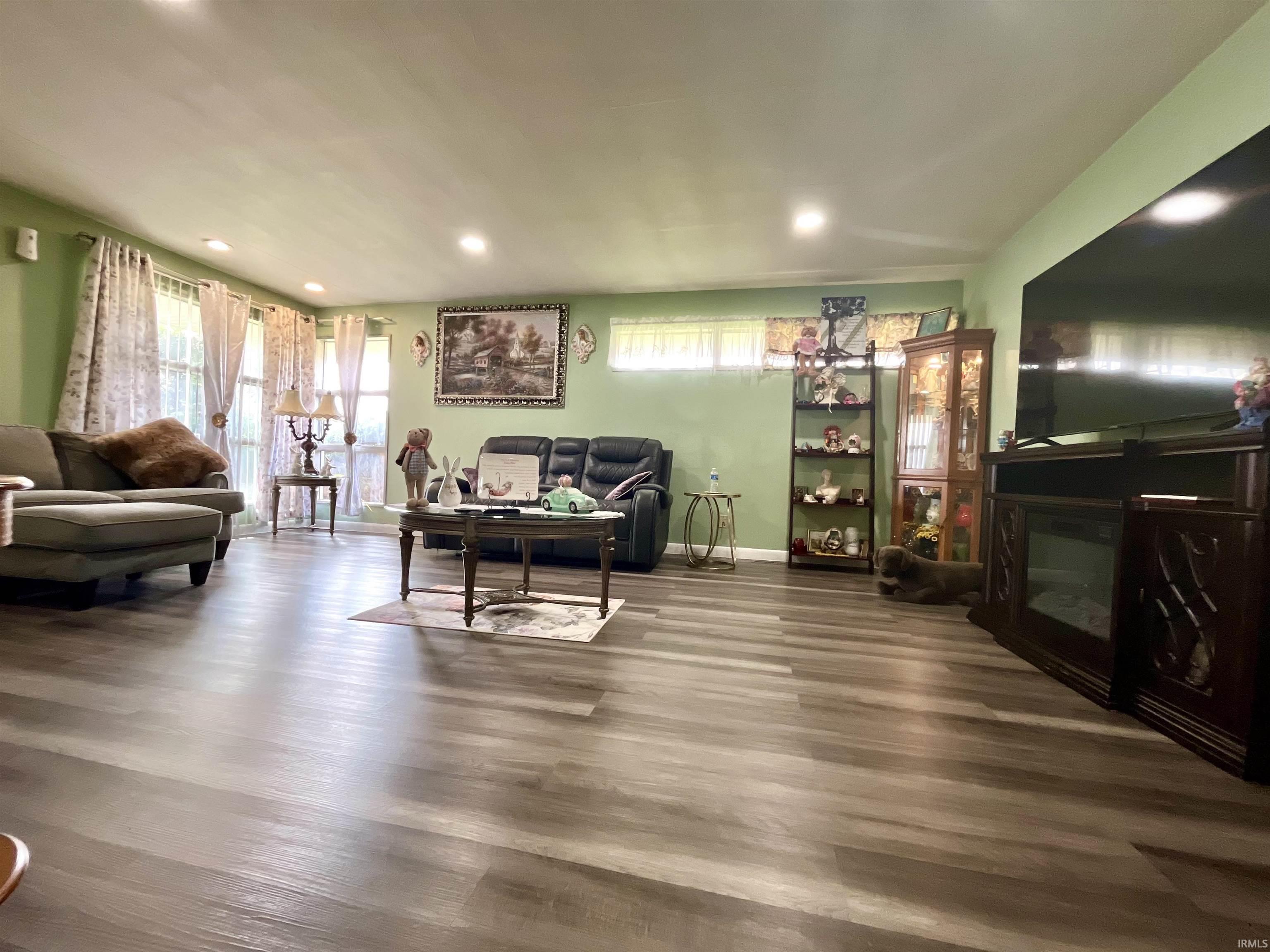 216 West 28th Street Jasper, IN 47546 - Photo 2 of 28