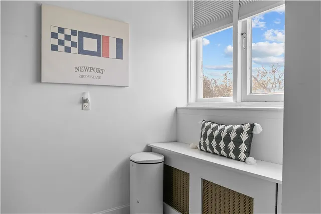 $2,995 | 434 Bellevue Avenue, Unit 3A, Newport, RI 02840